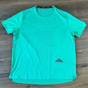 Nike Trail Shirt  Men XL Green Running Rise 365 Short Sleeve Dri-Fit Athletic